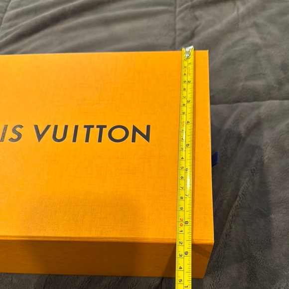 Louis Vuitton Box - Picture 5 of 7